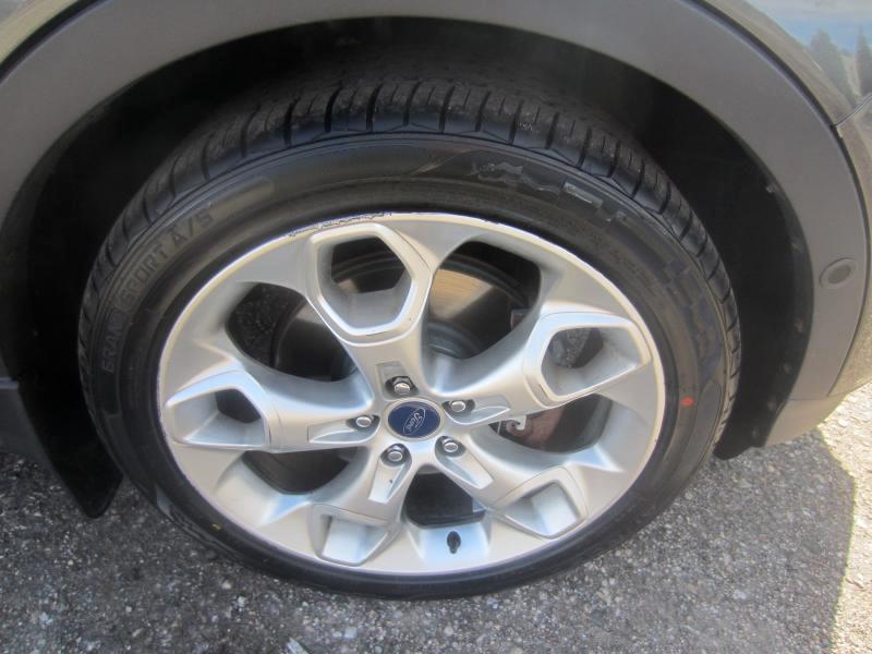 Ford Escape Titanium 4WD 2015