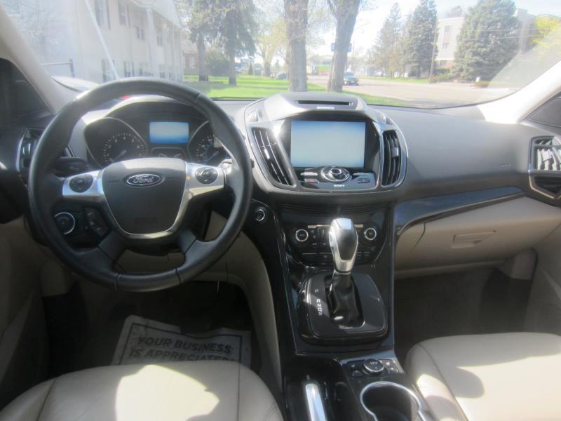 Ford Escape Titanium 4WD 2015