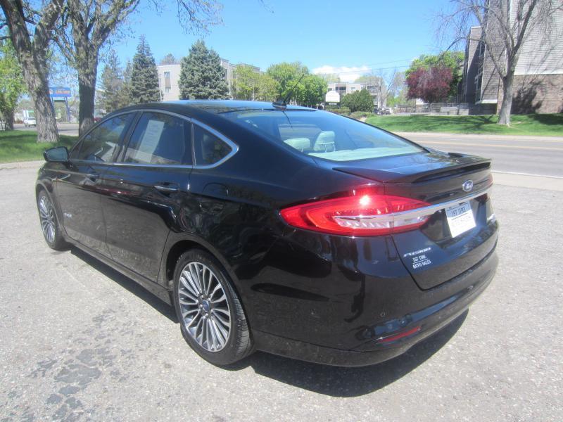 Ford Fusion Hybrid Titanium 2017