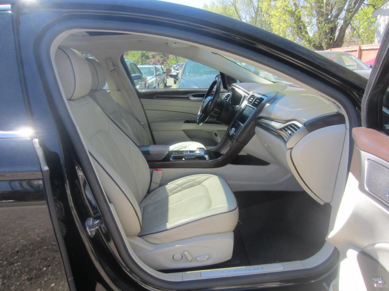 Ford Fusion Hybrid Titanium 2017