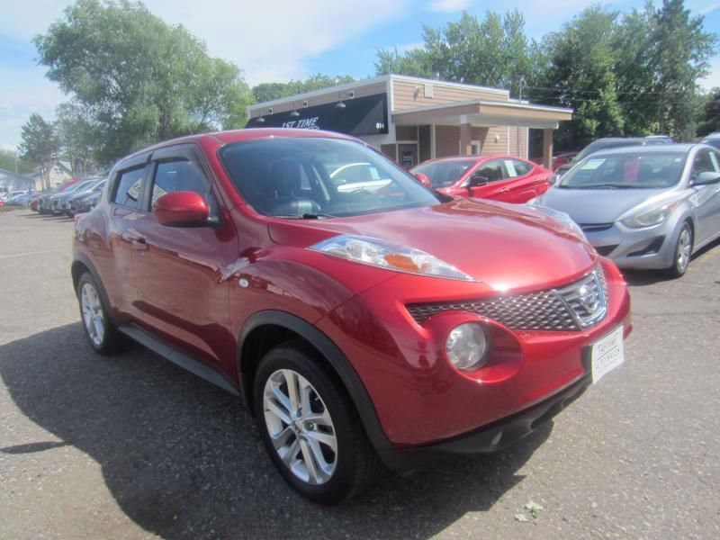 Nissan Juke SL FWD 2012