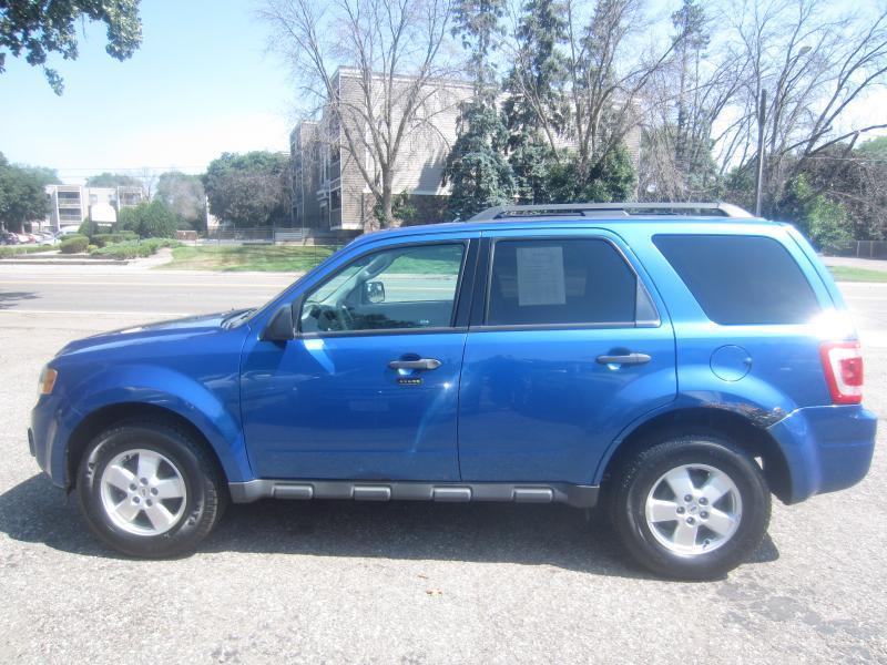 Ford Escape XLT FWD 2012