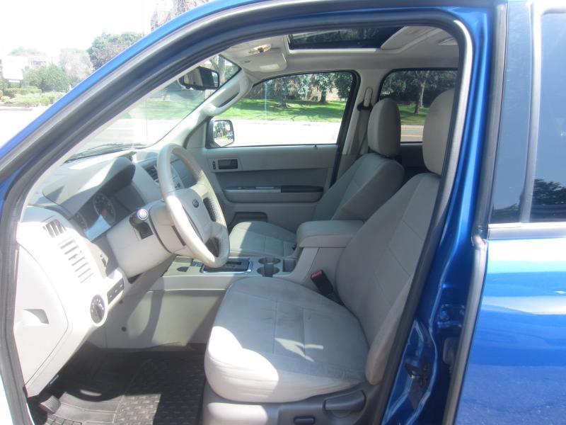 Ford Escape XLT FWD 2012