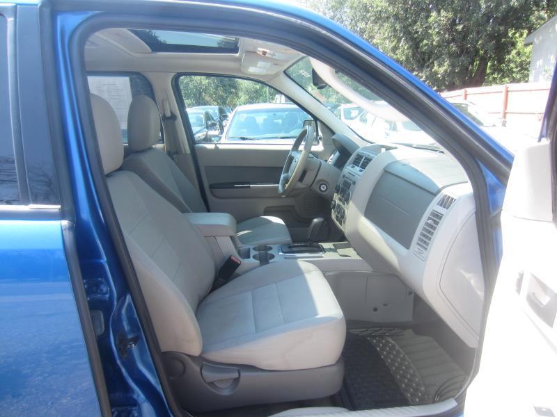 Ford Escape XLT FWD 2012
