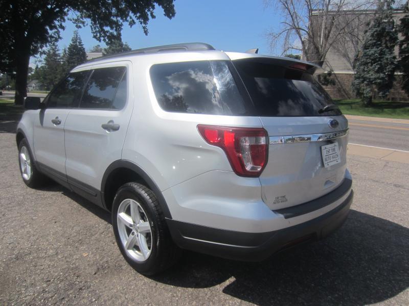 Ford Explorer Base 4WD 2018