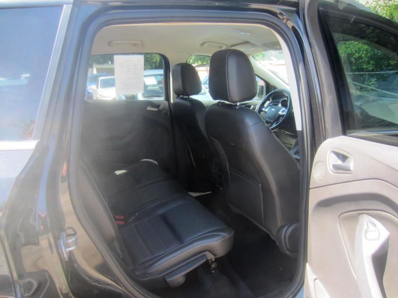 Ford Escape Titanium 4WD 2014