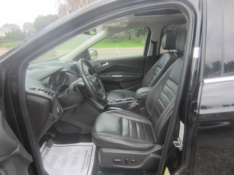 Ford Escape Titanium 4WD 2016