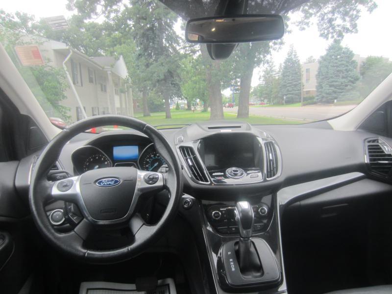 Ford Escape Titanium 4WD 2016