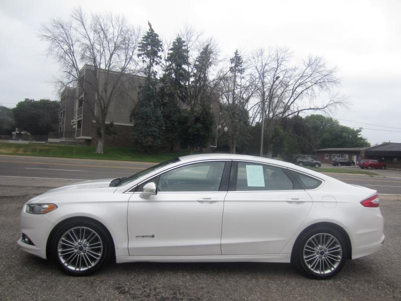 Ford Fusion Hybrid SE 2014