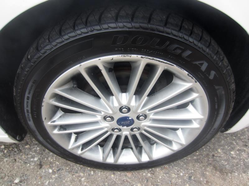 Ford Fusion Hybrid SE 2014