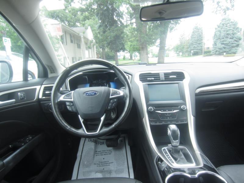 Ford Fusion Hybrid SE 2014
