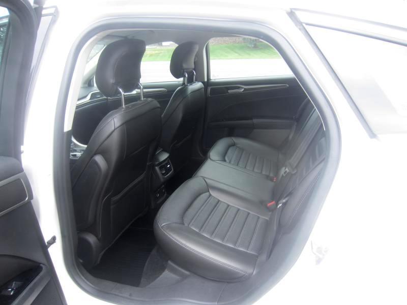 Ford Fusion Hybrid SE 2014