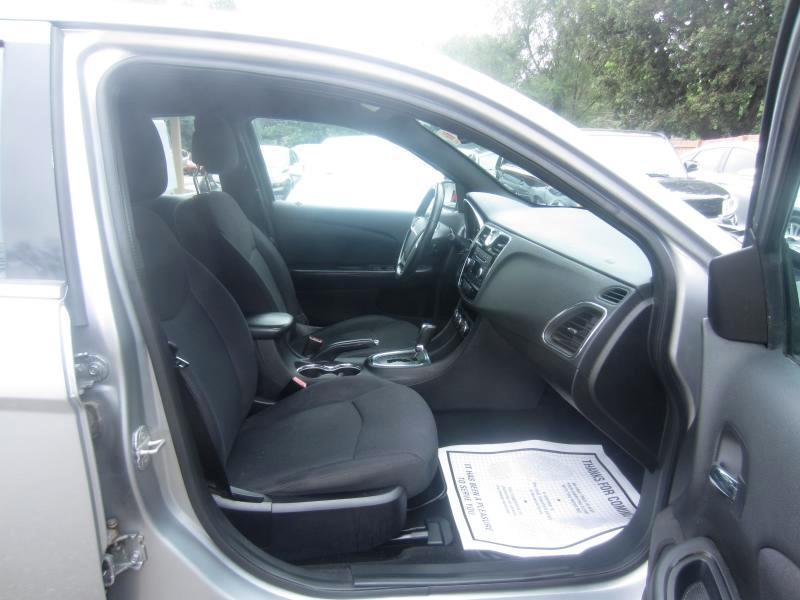 Chrysler 200 Touring 2014
