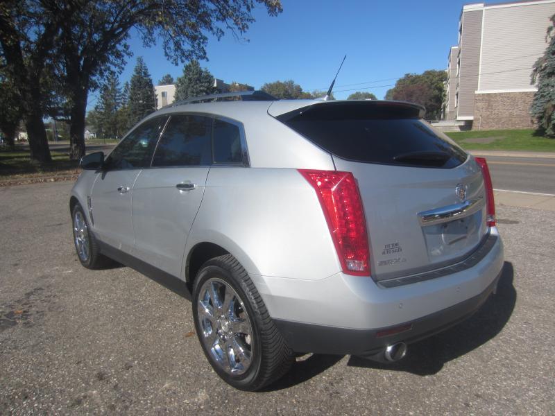 Cadillac SRX Premium Collection AWD 2010