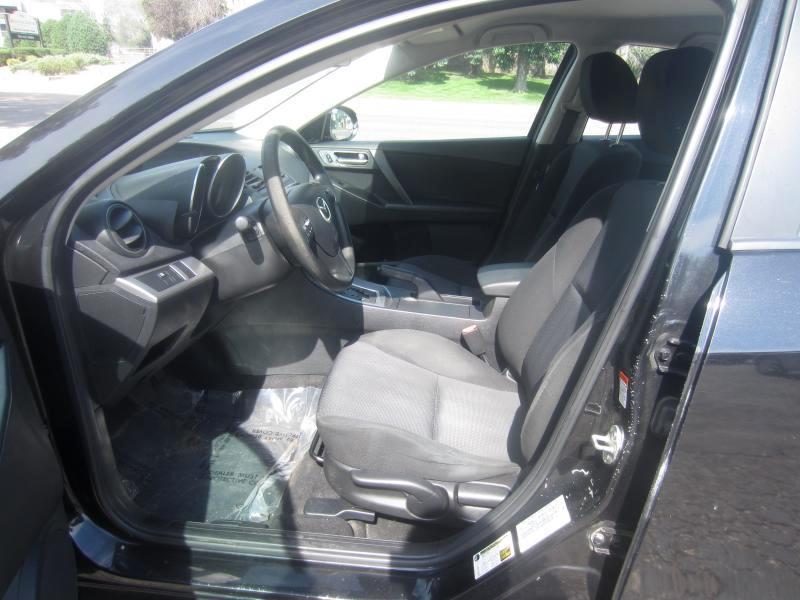 Mazda MAZDA3 i SV 4-Door 2010