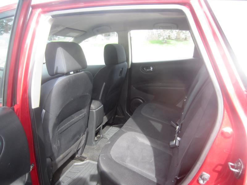 Nissan Rogue S AWD 2013