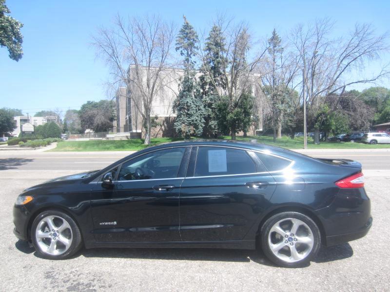 Ford Fusion Hybrid SE 2014