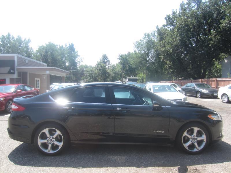 Ford Fusion Hybrid SE 2014