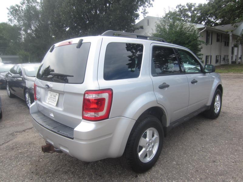 Ford Escape XLT 4WD 2012