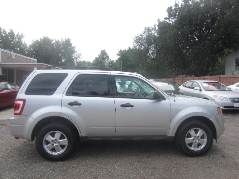 Ford Escape XLT 4WD 2012