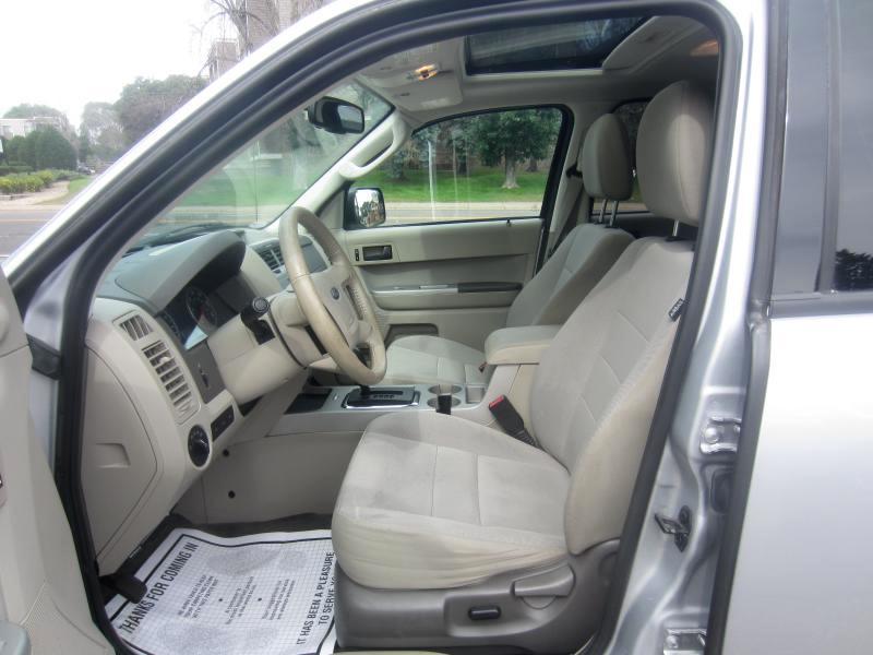 Ford Escape XLT 4WD 2012