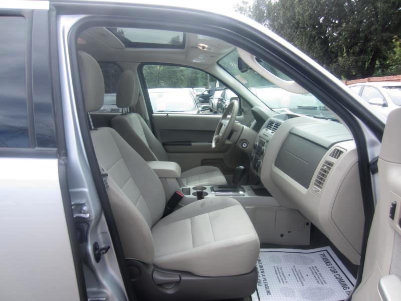 Ford Escape XLT 4WD 2012