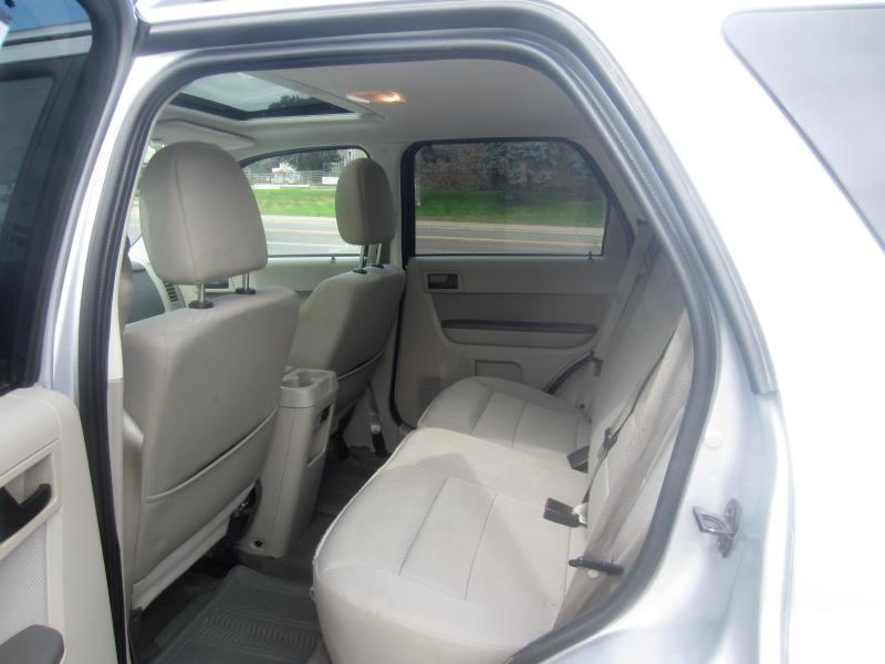 Ford Escape XLT 4WD 2012