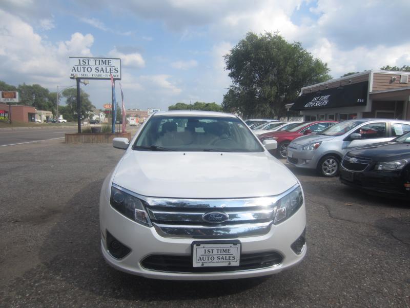 Ford Fusion Hybrid Sedan 2011