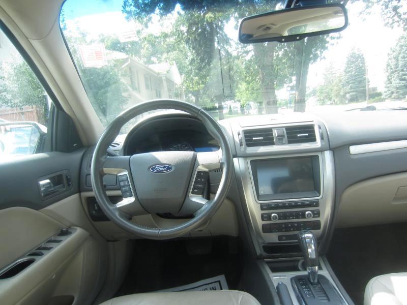 Ford Fusion Hybrid Sedan 2011