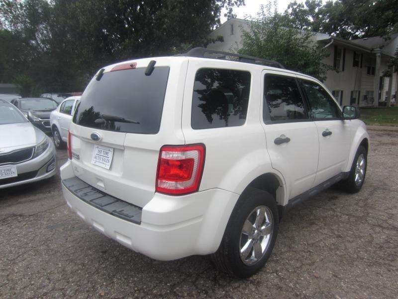 Ford Escape XLT FWD 2011