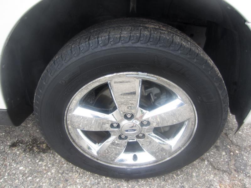 Ford Escape XLT FWD 2011