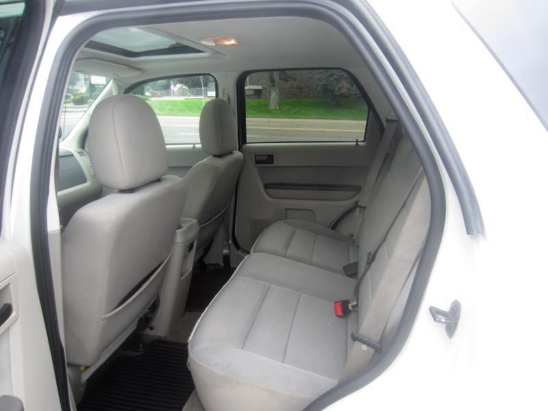 Ford Escape XLT FWD 2011
