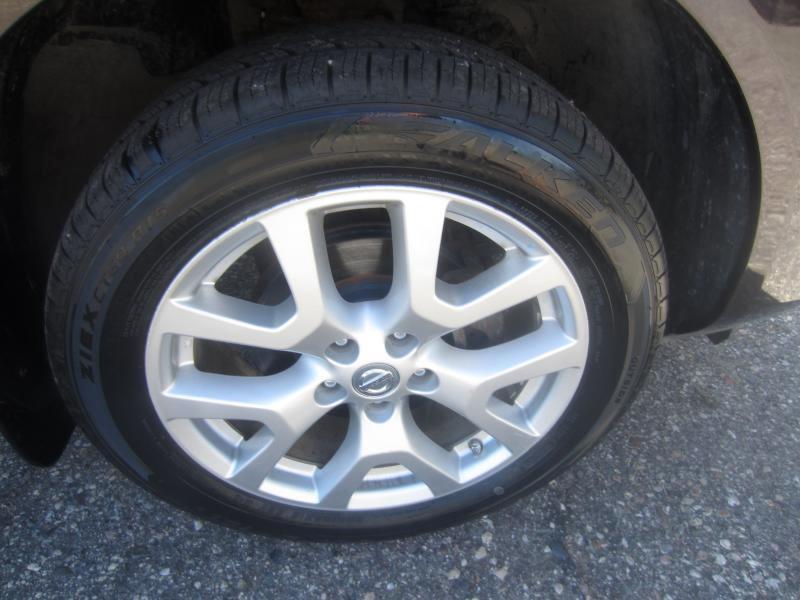 Nissan Rogue SL AWD 2012