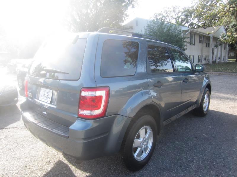 Ford Escape XLT FWD 2012