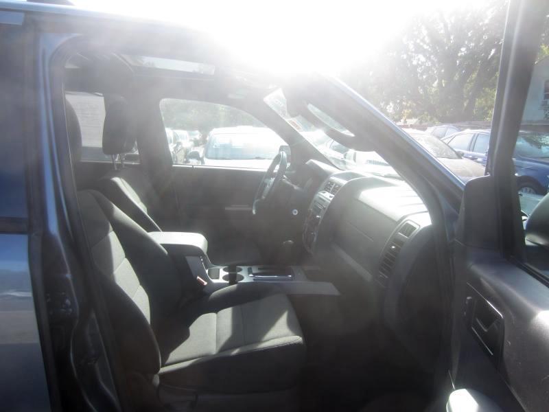 Ford Escape XLT FWD 2012