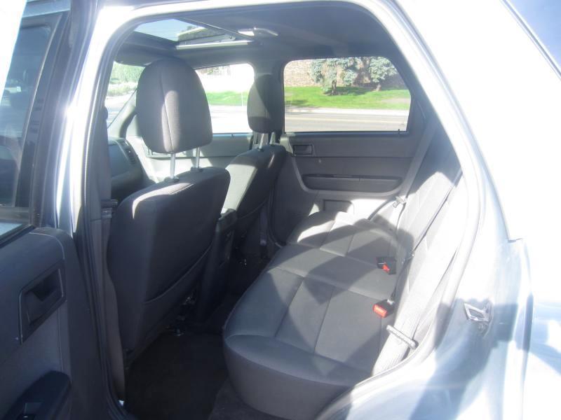 Ford Escape XLT FWD 2012