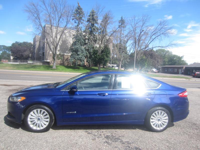 Ford Fusion Hybrid SE 2014