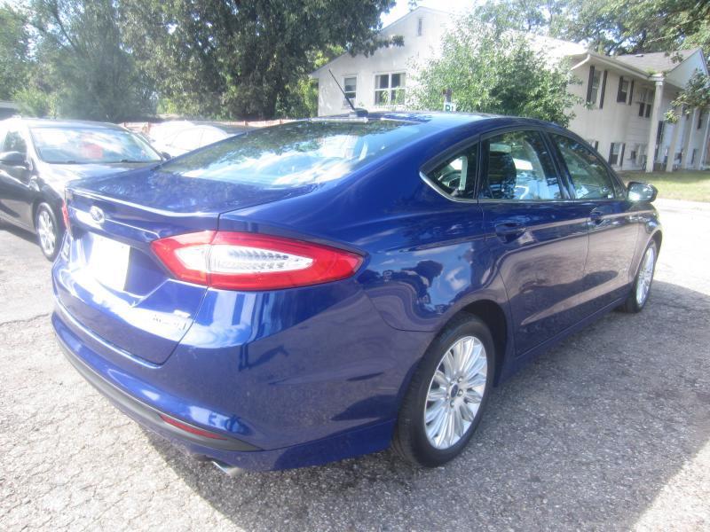 Ford Fusion Hybrid SE 2014