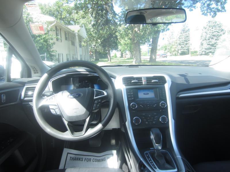 Ford Fusion Hybrid SE 2014