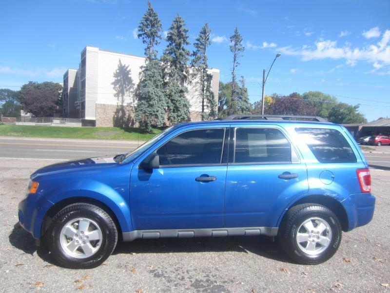 Ford Escape XLS FWD 2012