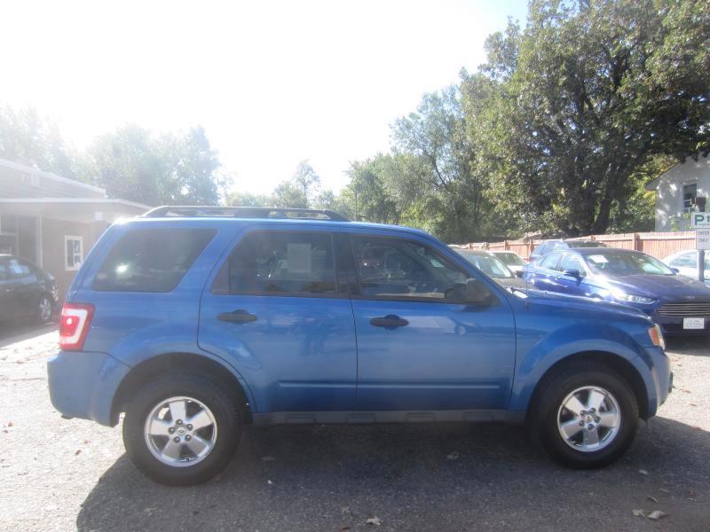 Ford Escape XLS FWD 2012