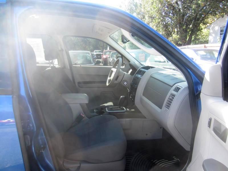 Ford Escape XLS FWD 2012
