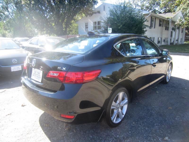 Acura ILX 5-Spd AT w/ Technology Package 2014