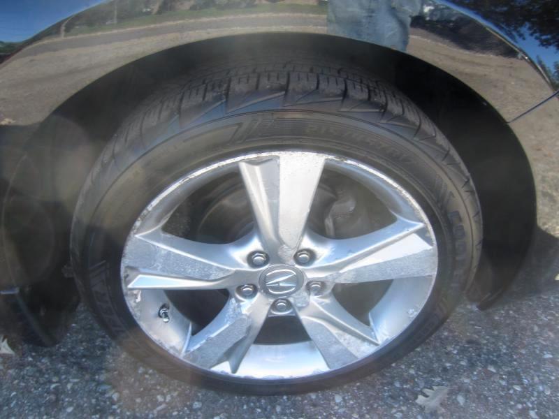Acura ILX 5-Spd AT w/ Technology Package 2014