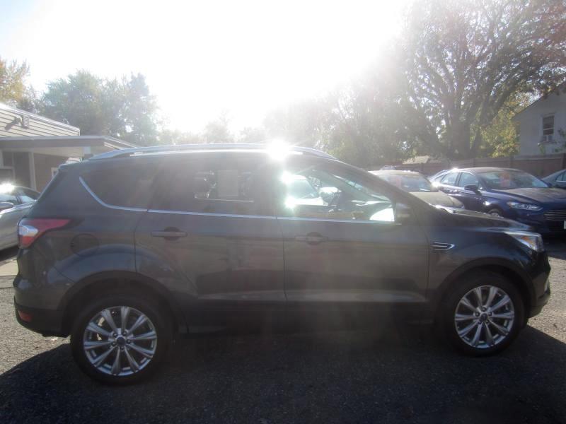Ford Escape Titanium 4WD 2018