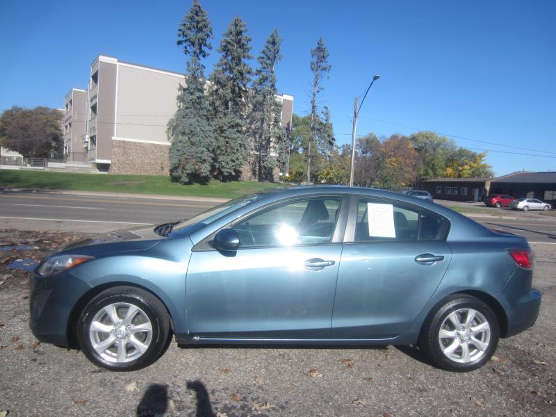 Mazda MAZDA3 i Touring 4-door 2011