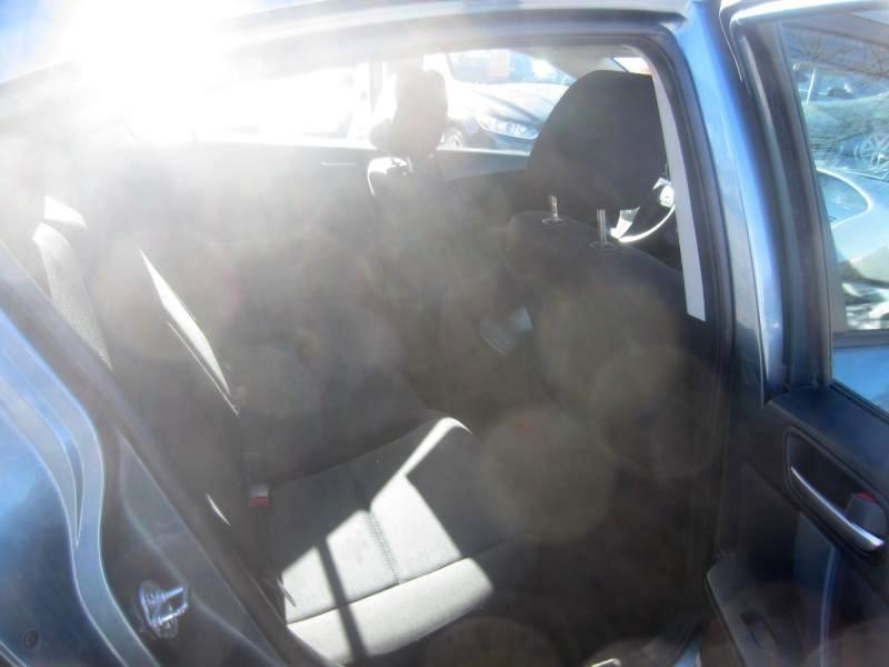 Mazda MAZDA3 i Touring 4-door 2011