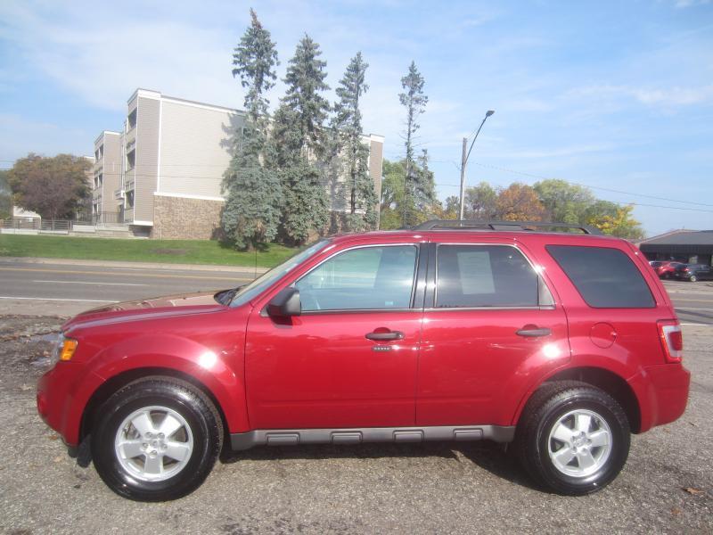 Ford Escape XLT FWD 2010