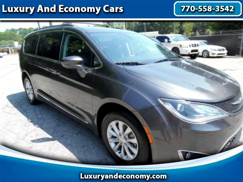 Chrysler Pacifica Touring-L 2017