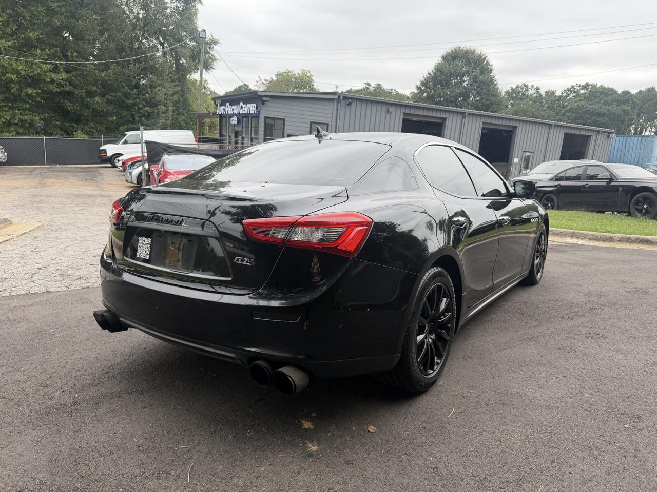 Maserati Ghibli photo 12
